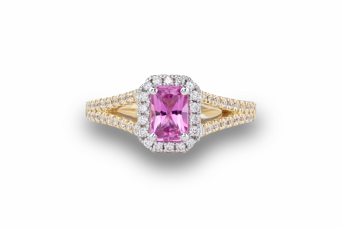 Bicolor gouden ring gezet met diamant en een roze saffier.